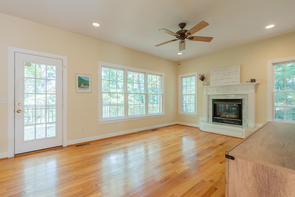 2075 Lubna Drive, photo 23 of 40