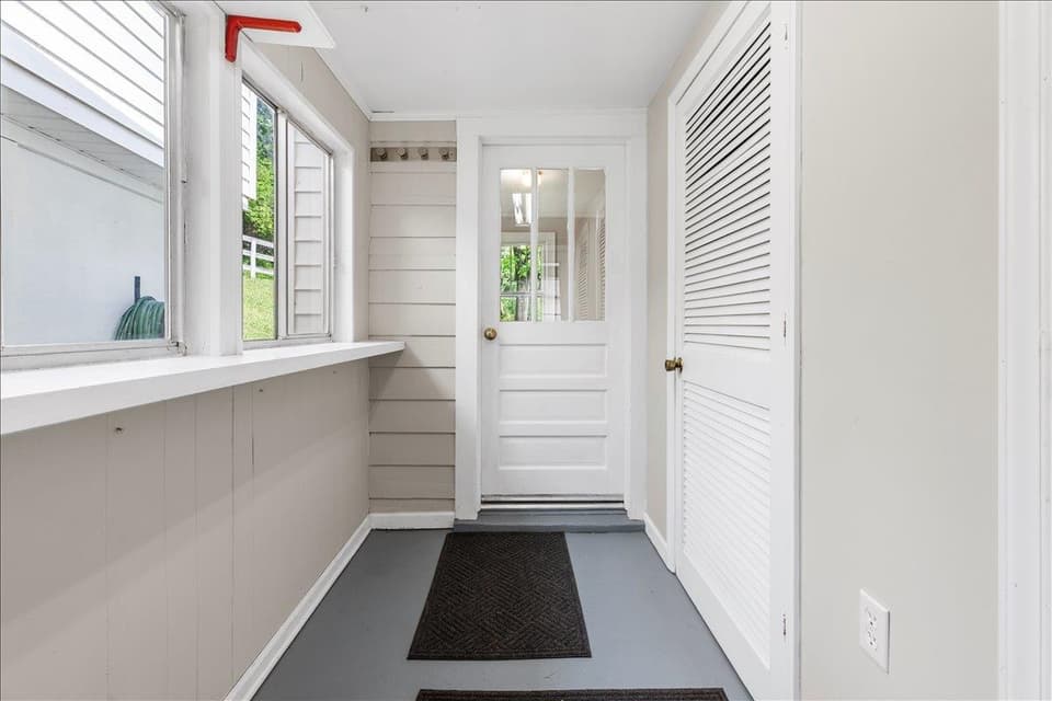 2537 Rosemary Road, photo 24 of 40