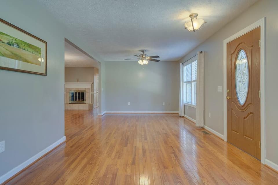 1060 George Edward Via NW, photo 8 of 38