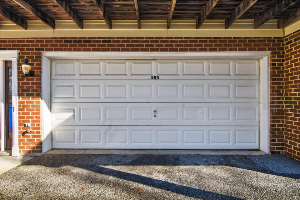 585 Silver Leaf Drive, photo 31 of 39