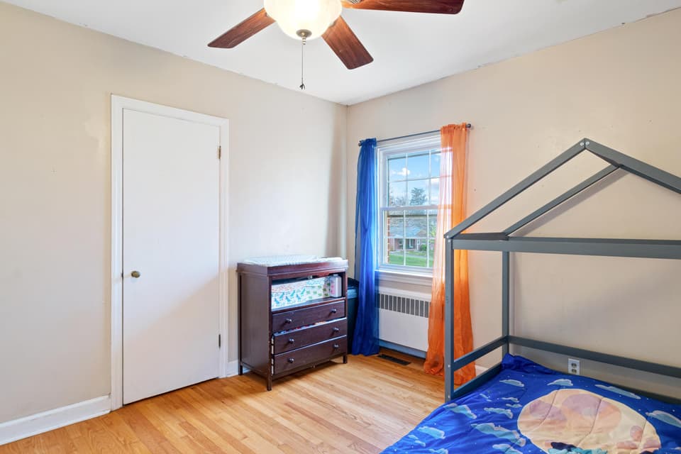120 Cherry Lane, photo 18 of 33