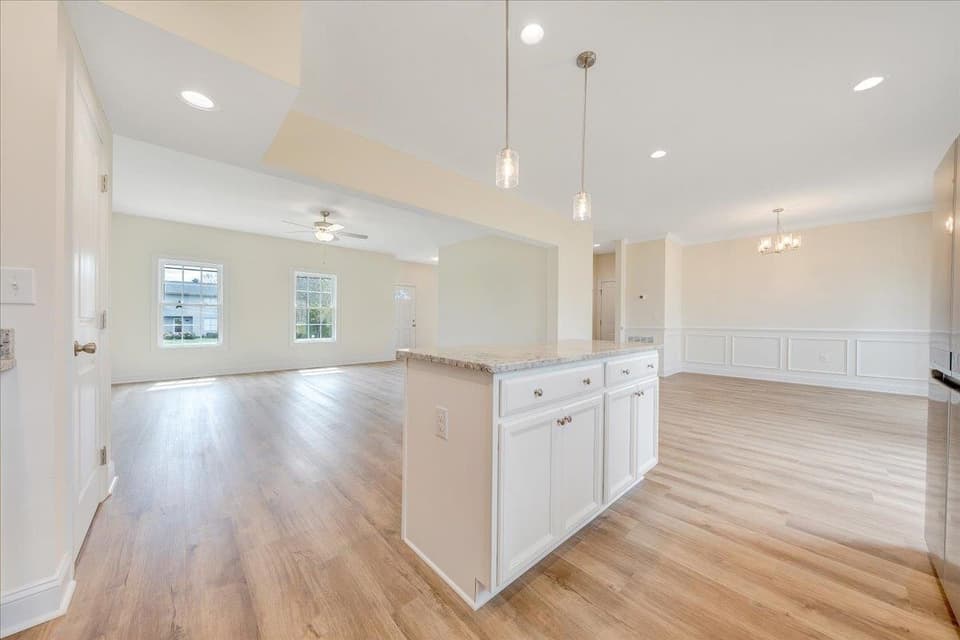 1530 Kensington Way, photo 8 of 17