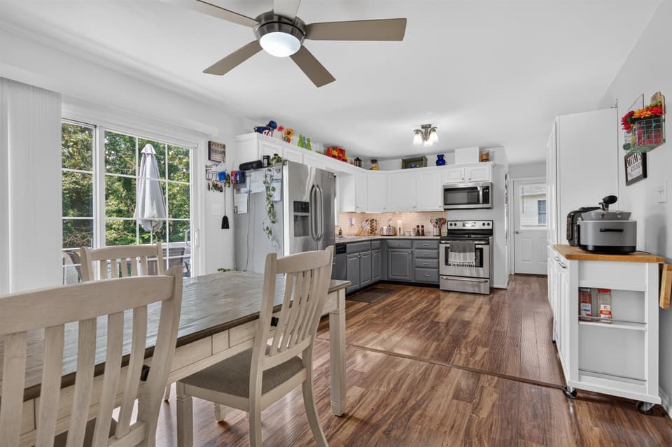 170 Cullen Court SE, photo 24 of 40