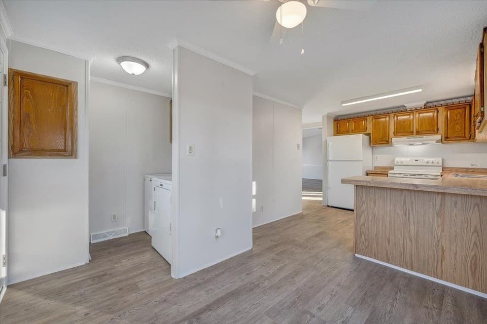 1670 Blair Street, photo 19 of 40