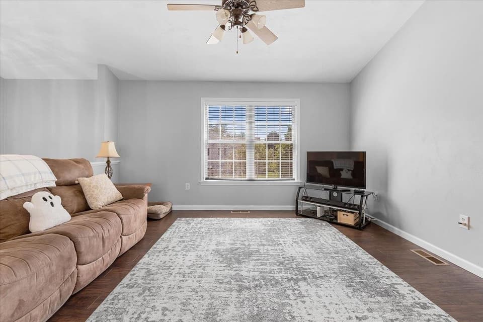 740 Independence Boulevard, photo 8 of 40