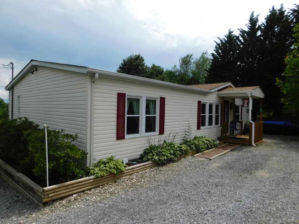 2853 Spaulding Road, photo 2 of 26
