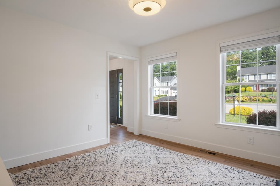 180 Sapphire Avenue, photo 28 of 40