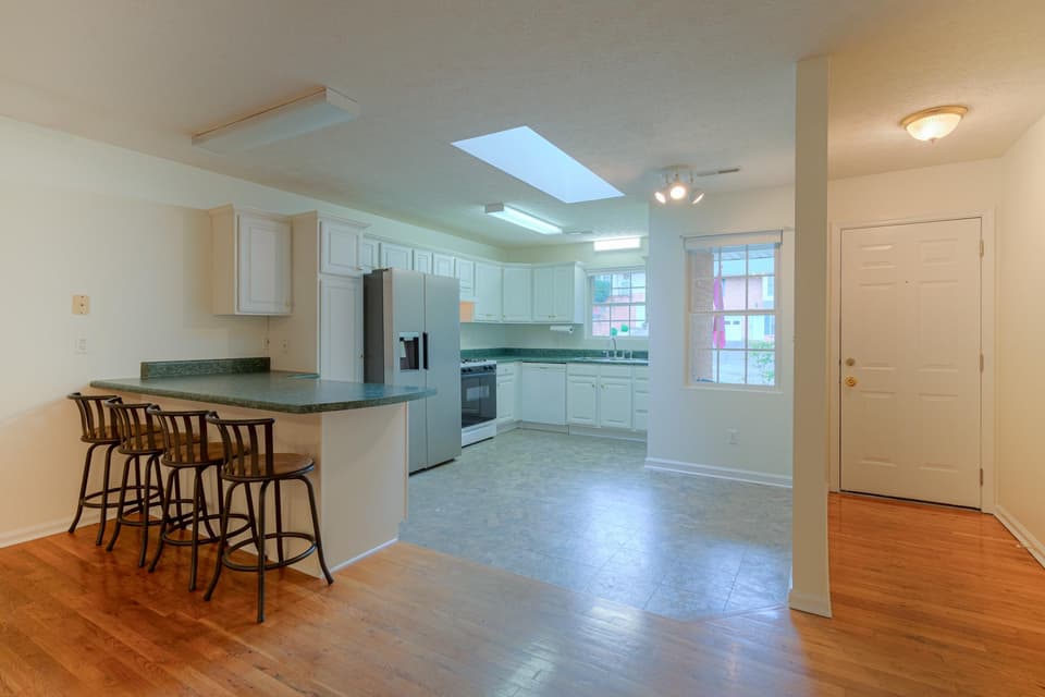 110 Justin Lane, photo 5 of 27