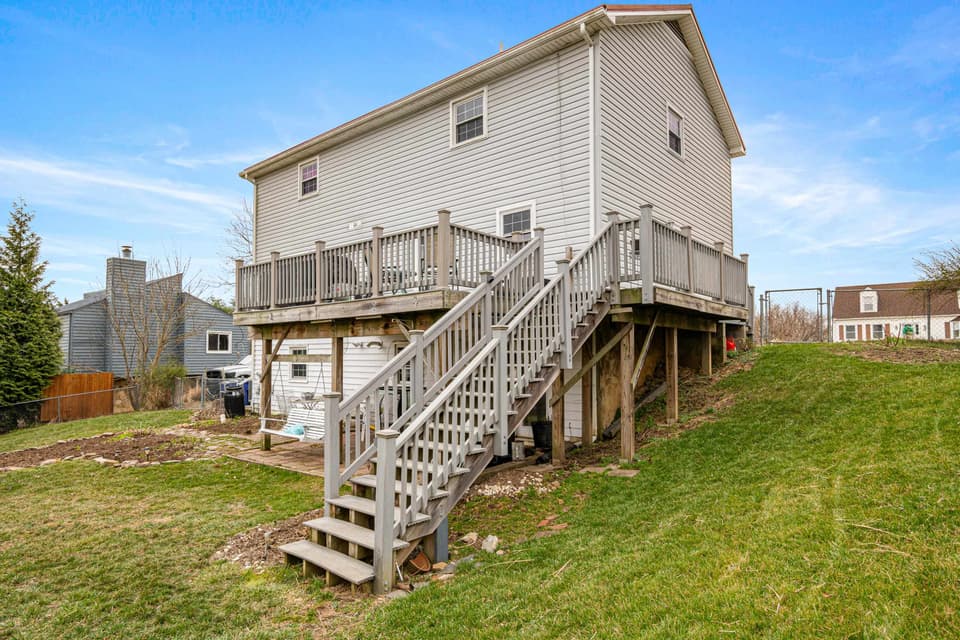 145 Windmill Ridge Road E, photo 11 of 40