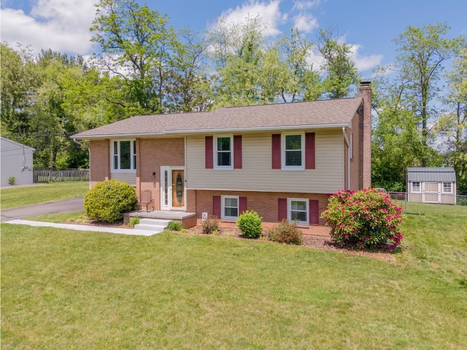 265 Mulberry Drive, Christiansburg, VA