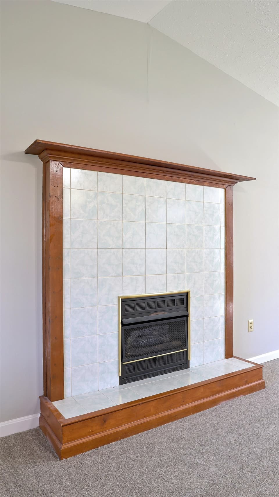 1055 Scott Street, photo 8 of 36