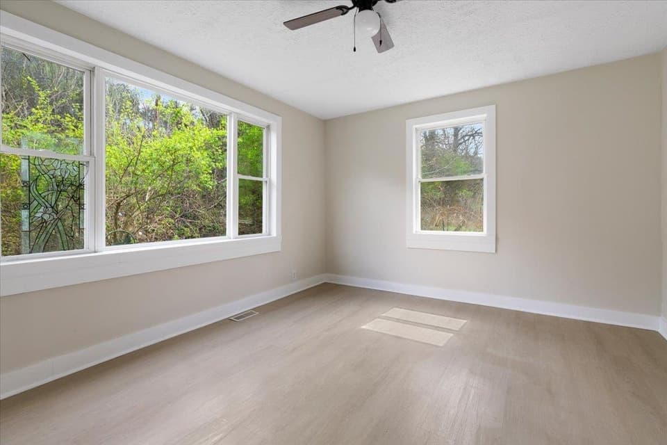 1033 Walton Road, photo 8 of 37