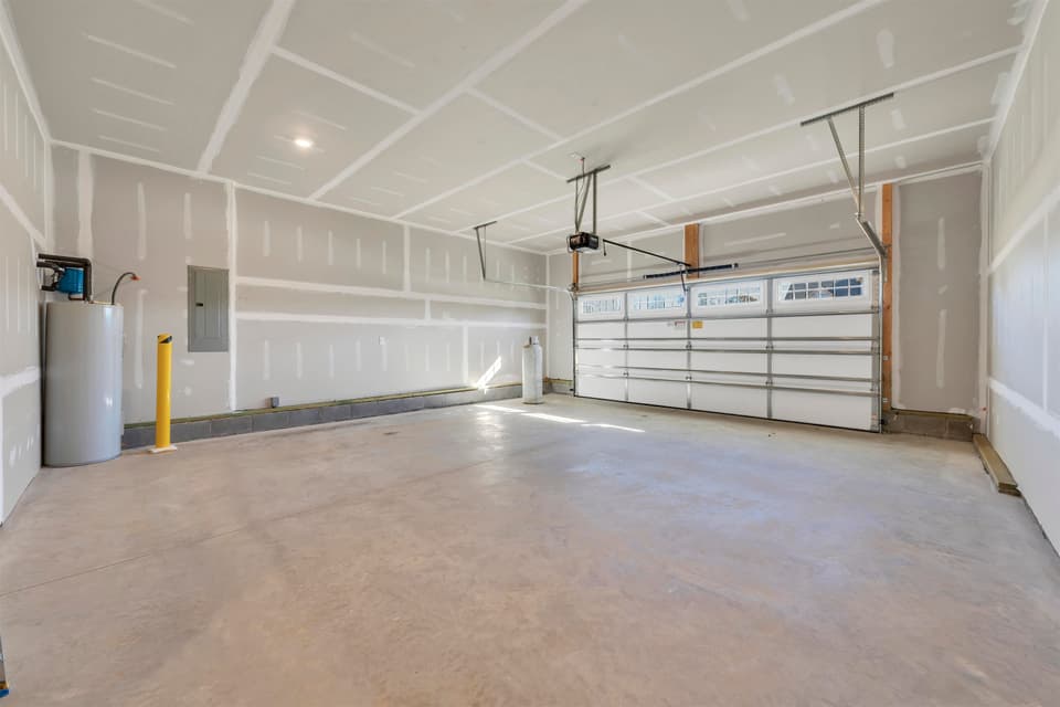 984 Round Meadow Drive, photo 2 of 39