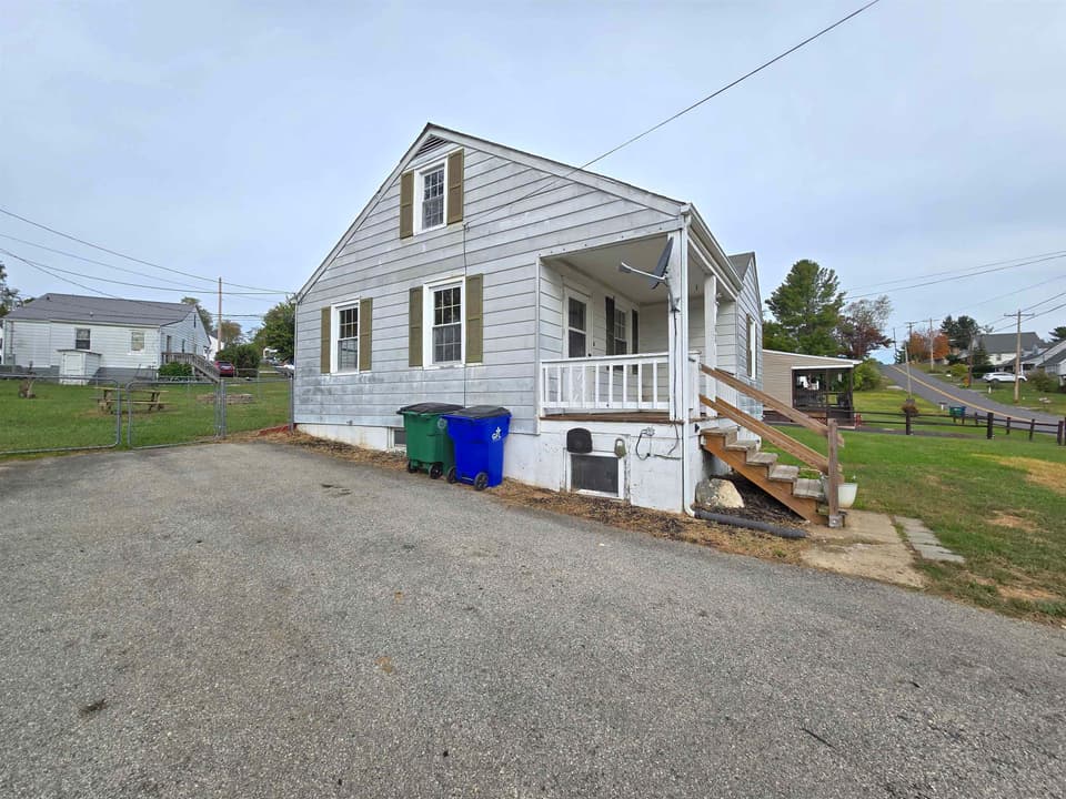 165 Clearview Drive, photo 21 of 26