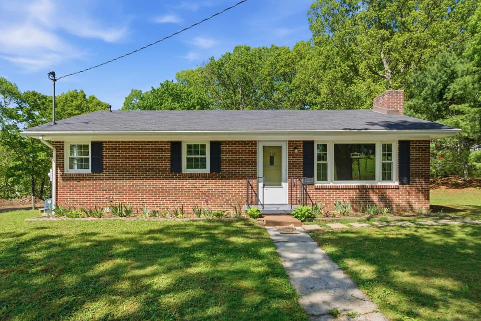 1710 Harman Drive, photo 3 of 40