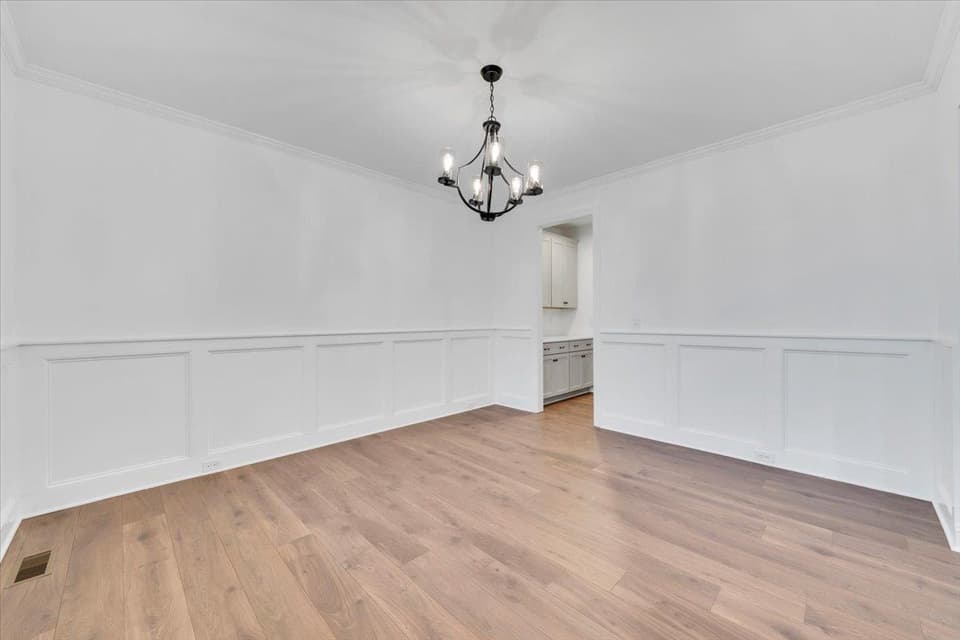 1107 Round Meadow Drive, photo 6 of 40
