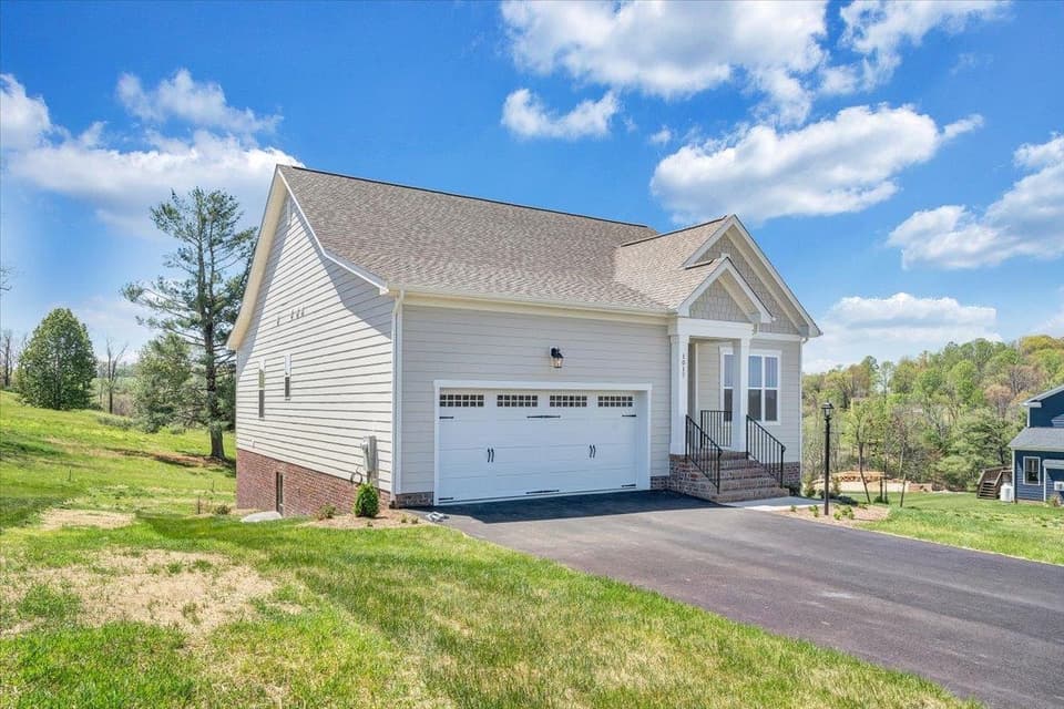 1017 Round Meadow Drive, photo 2 of 40