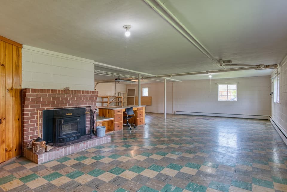 108 Roseland Drive, photo 40 of 40