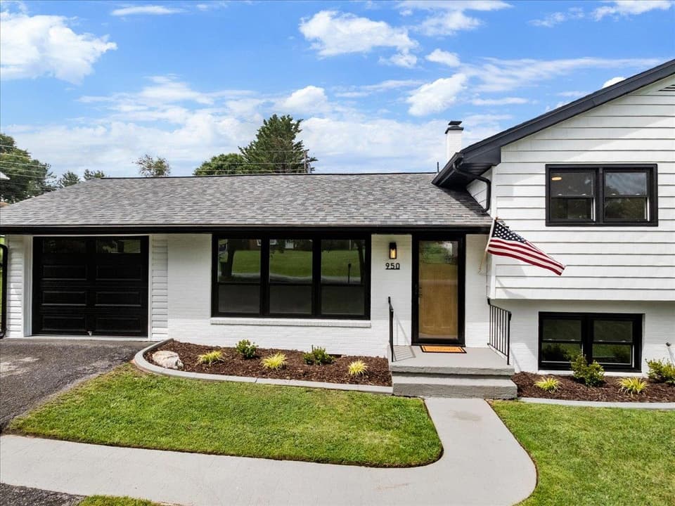 950 McHenry Avenue, photo 6 of 40