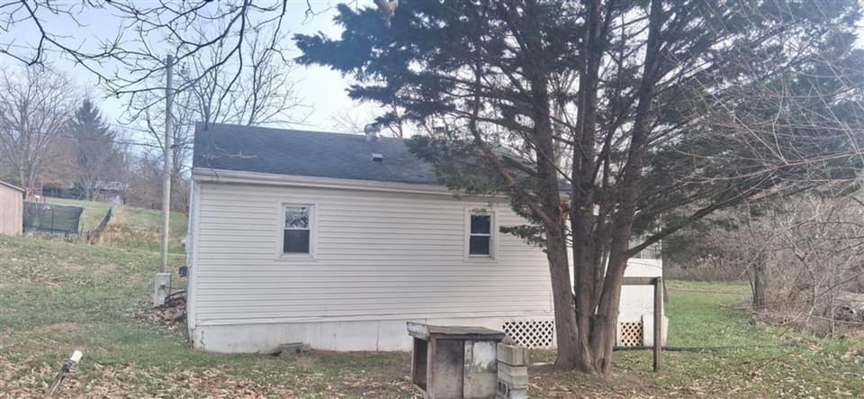 950 Clark Street, photo 20 of 20