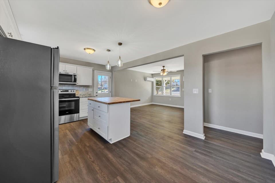 1395 Wall St NW, photo 10 of 28