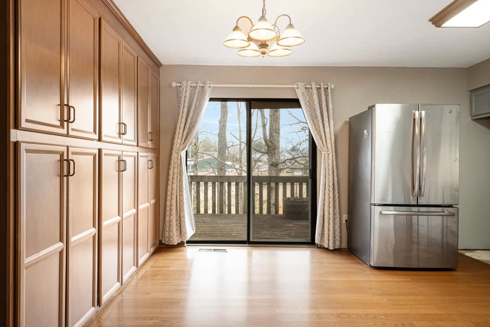 395 Arrowhead Trail, photo 12 of 40
