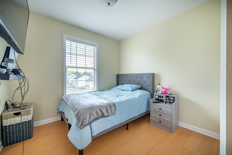 435 Majestic Drive, photo 15 of 26