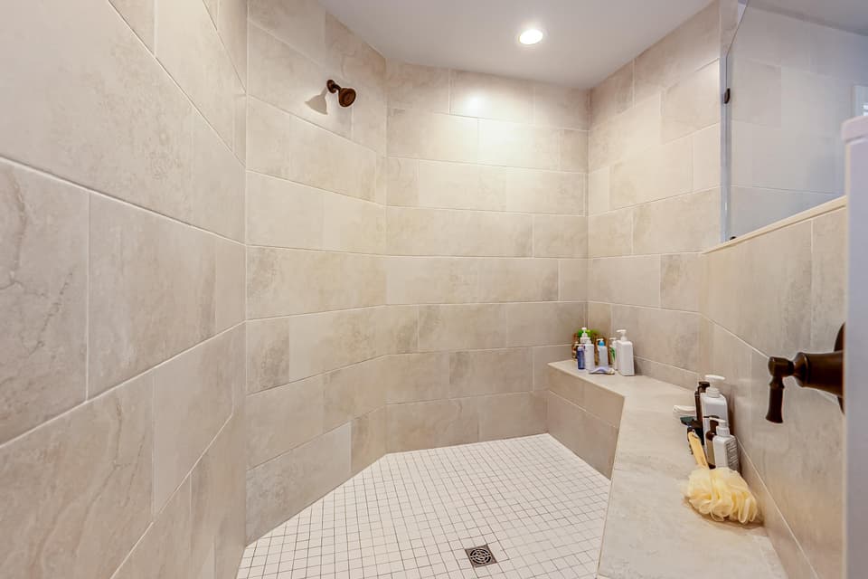 1042 Round Meadow Drive, photo 36 of 40