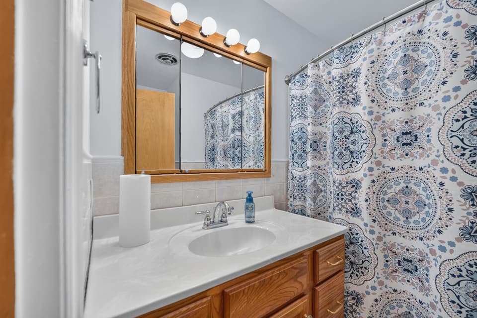 350 Teel Street, photo 40 of 40