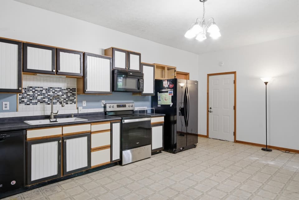 800 S Grant Street, photo 13 of 40