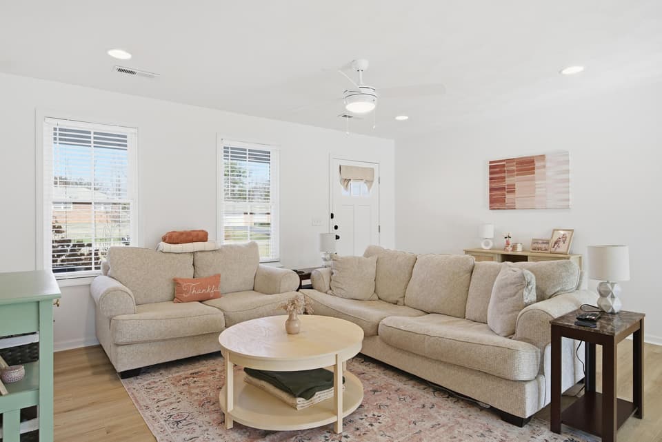 165 Ash Drive, photo 7 of 40