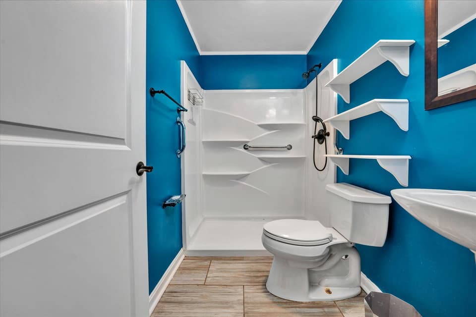 460 Chrisman Street, photo 12 of 25