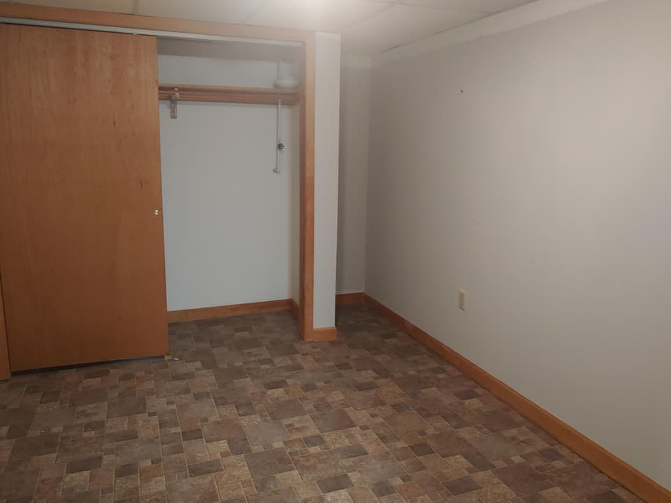 3875 Roanoke St, photo 34 of 40