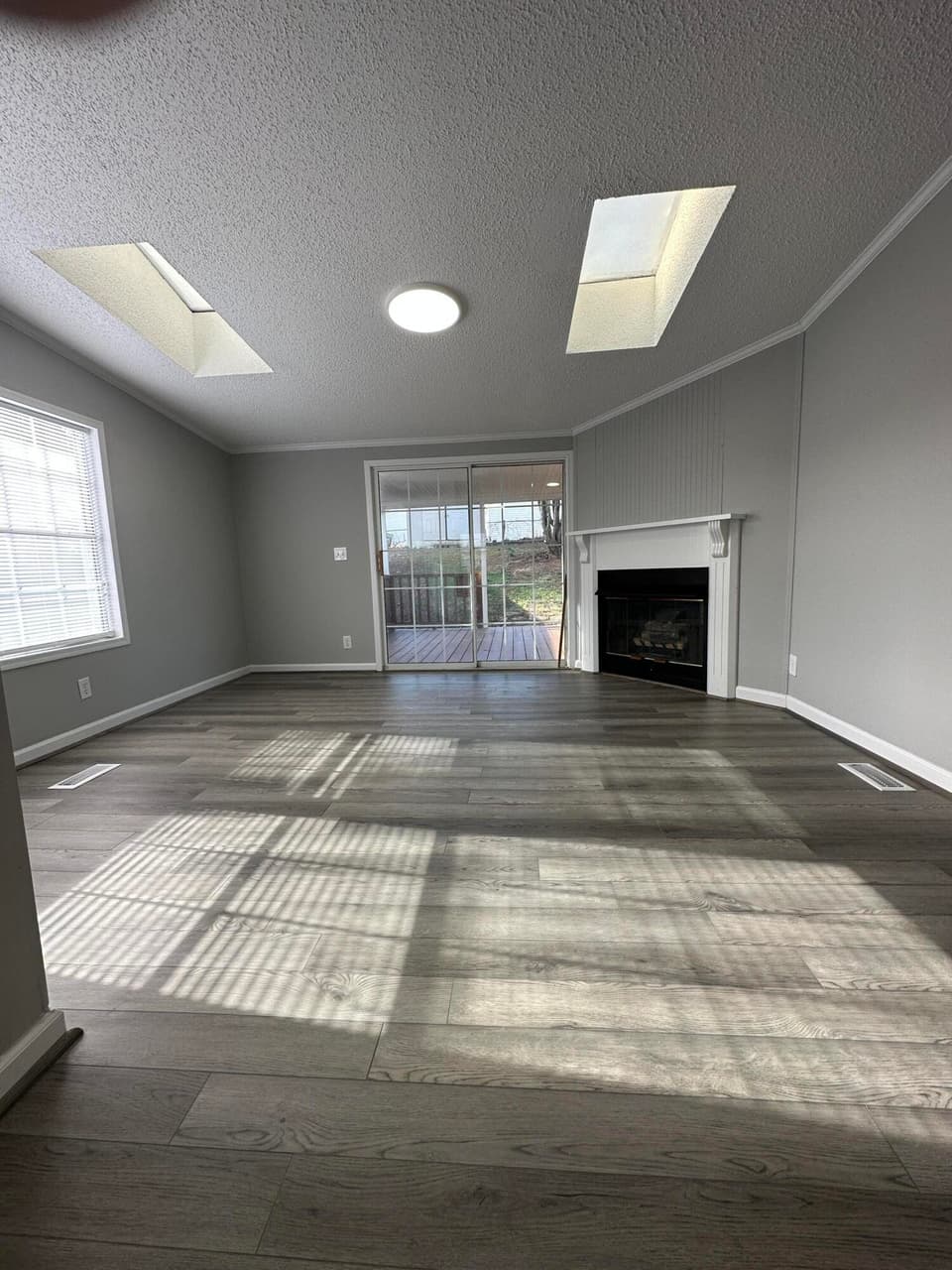 240 Epperly Dr, photo 15 of 29