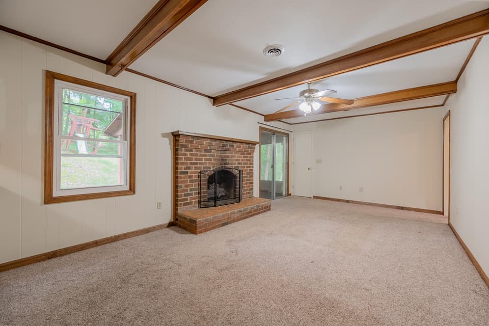 1245 Chestnut Drive, photo 13 of 40
