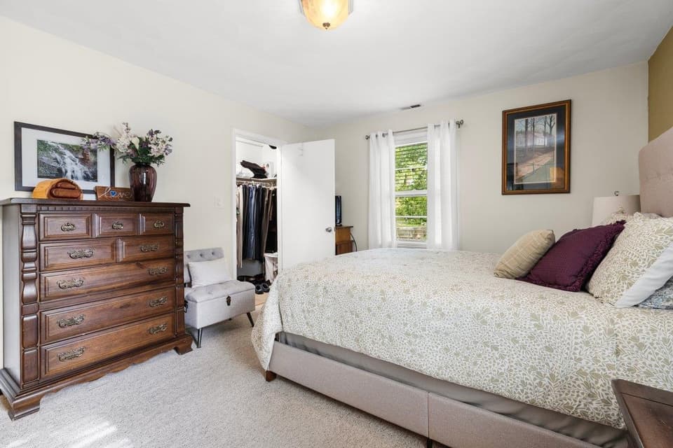 125 Edgewood Drive, photo 17 of 35