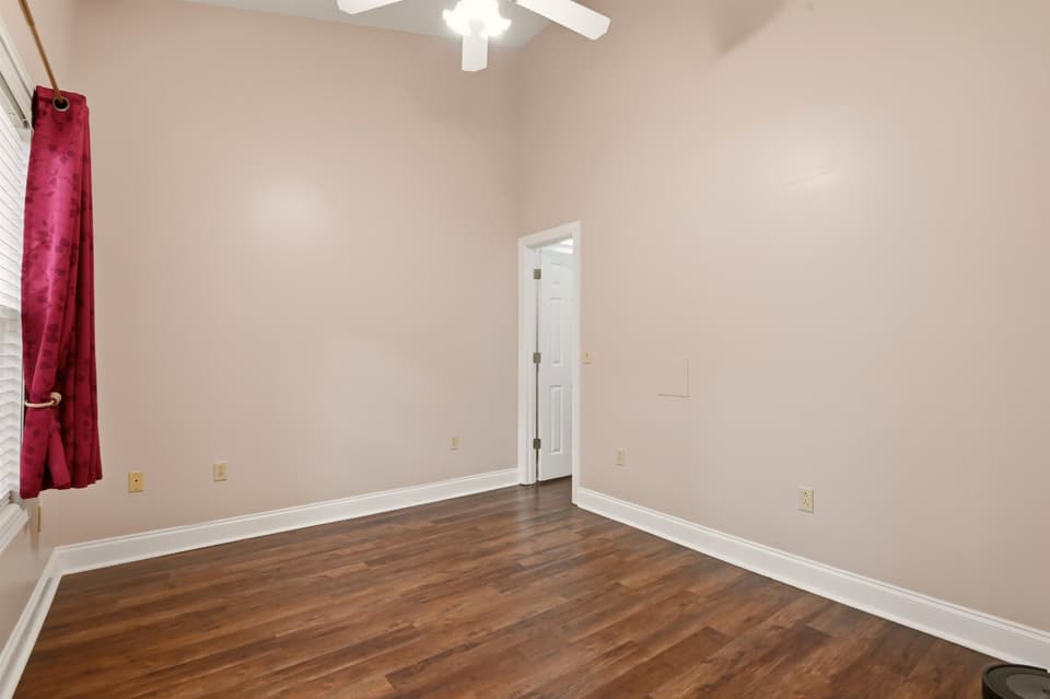 460 Silver Leaf Drive, photo 22 of 27