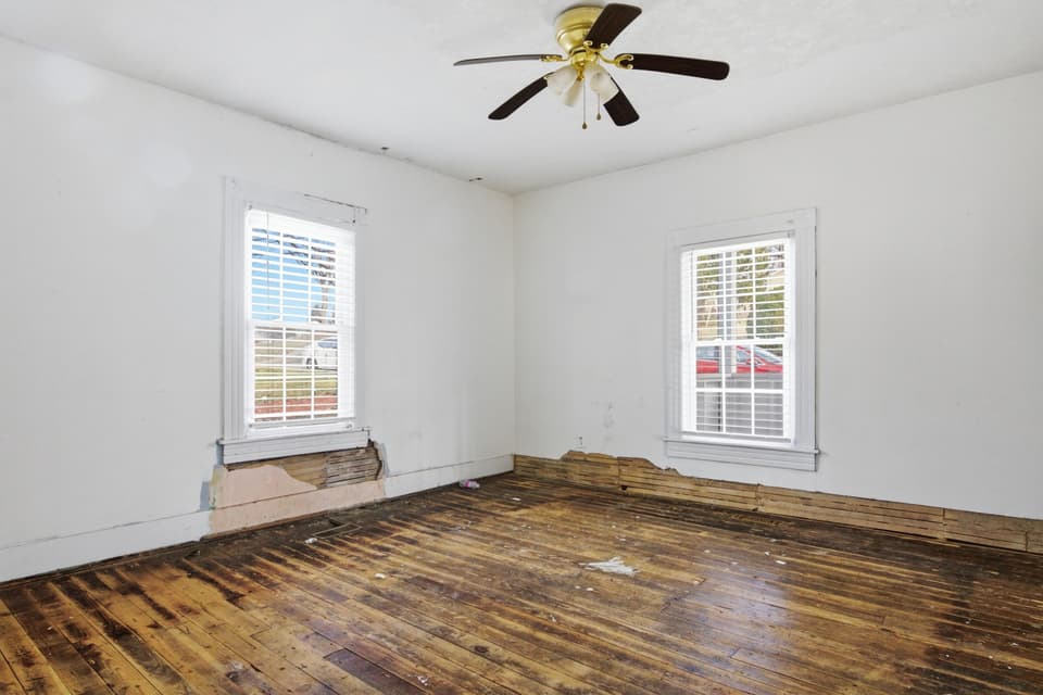 509 W Main Street, photo 17 of 40