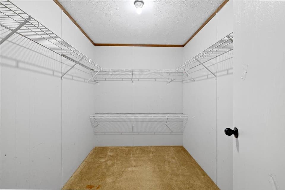 655 Peachtree Hill, photo 18 of 33