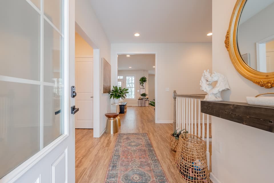 1350 Flint Drive, photo 5 of 40
