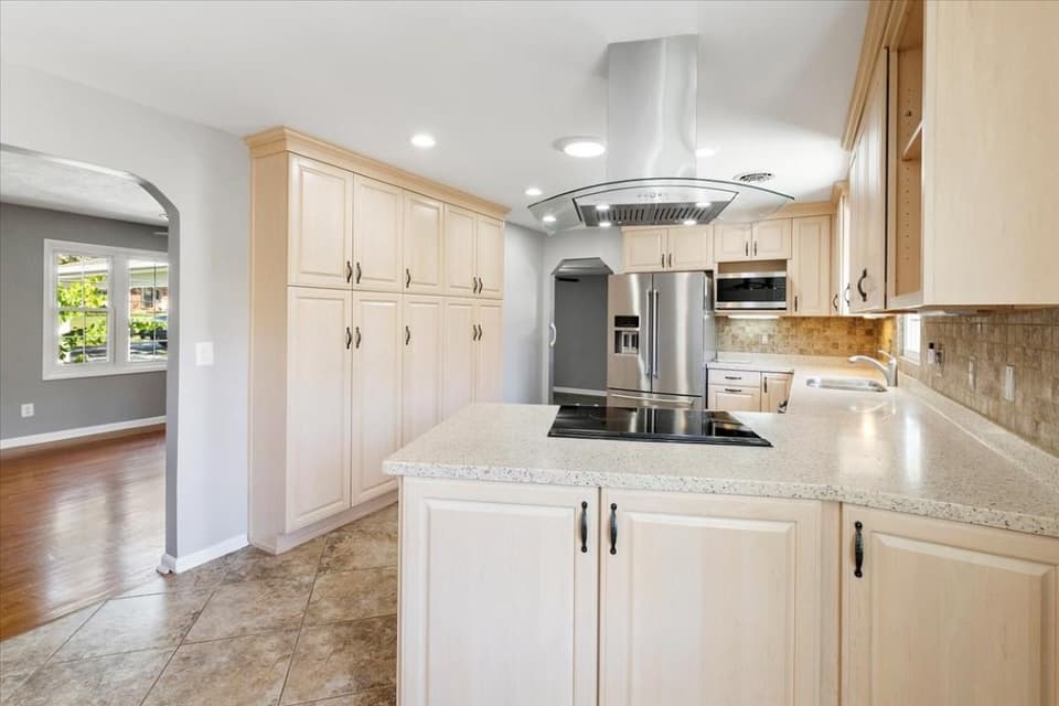 290 Kimball Lane, photo 16 of 40