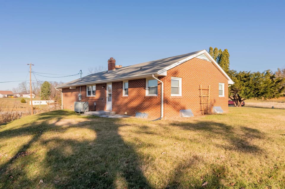 270 Dunlap Drive, photo 39 of 40