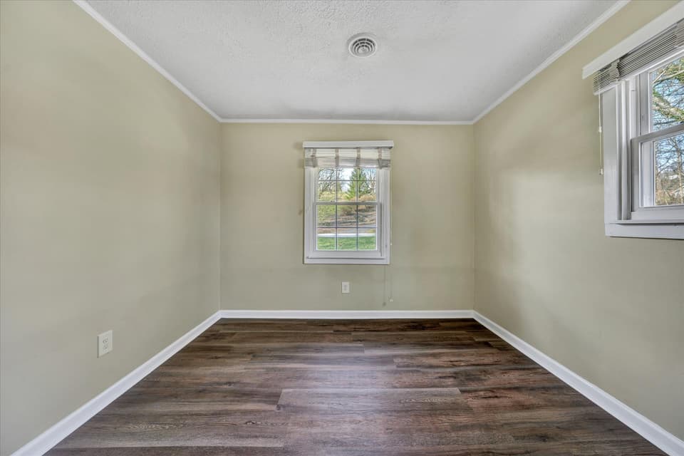 460 Chrisman Street, photo 16 of 25