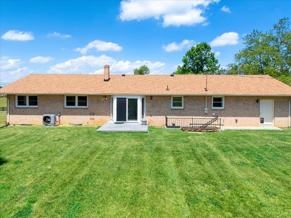 2105 Childress Road, photo 5 of 40