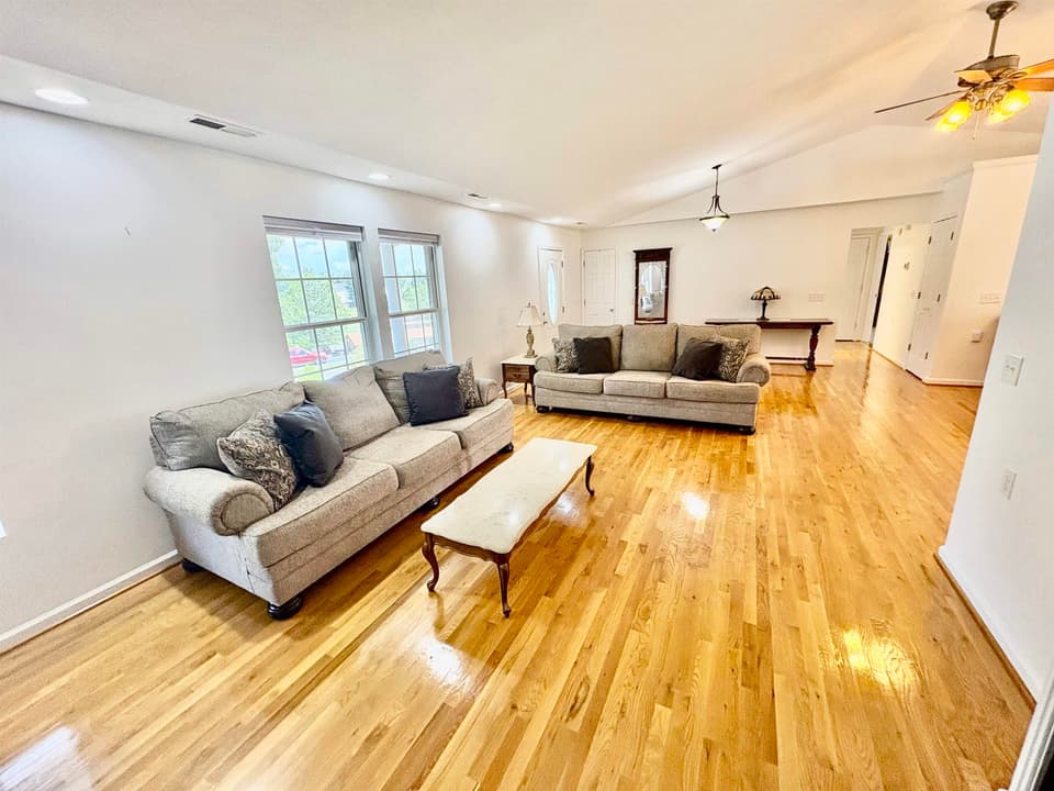 2355 Giles Drive SE, photo 16 of 40