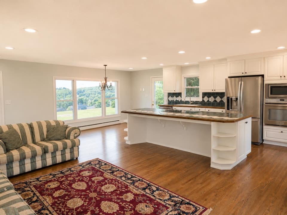 2059 Mud Pike Road, photo 3 of 40