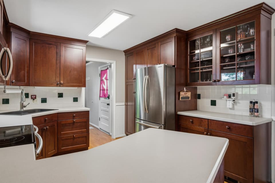 225 Gibson Drive, photo 15 of 40
