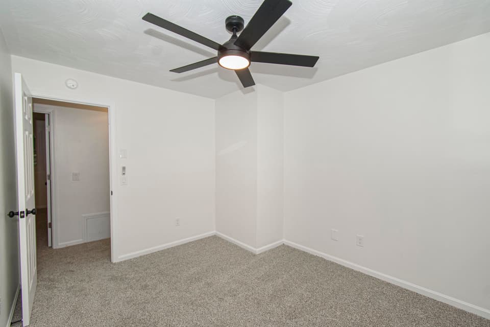 300 Arrowhead Trail, photo 26 of 39