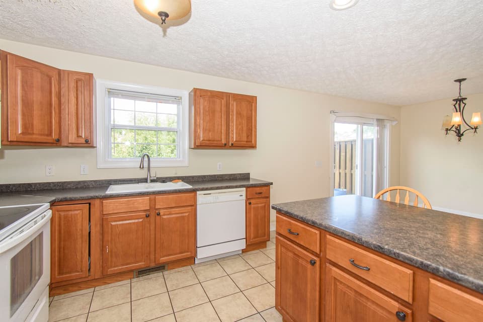 855 Oak Tree Boulevard, photo 12 of 31
