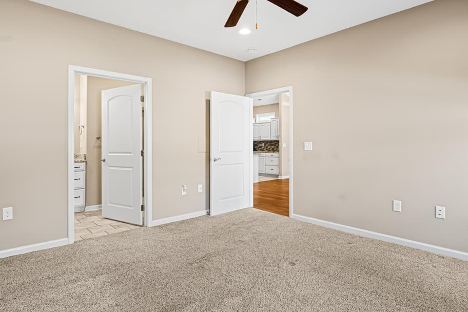 130 Gavins Court, photo 33 of 39